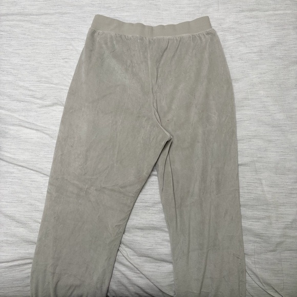 adidas Basketball Velour Pants in Metal Grey size M - Picture 2 of 7